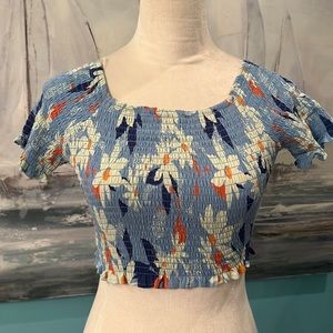 NWT Angie Girls Blue Floral Crop Top, Large
